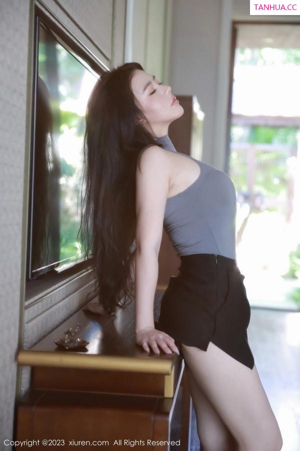 汤曼玲 玛鲁娜 [XiuRen]高清写真图 2023.04.27 No.6648 玛鲁娜Manuela 美臀丰腴第41张图片